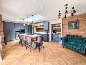 Photo 20- click for photo gallery